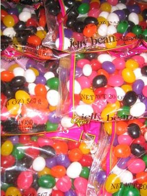 Photo of assorted colored jelly bean candies.